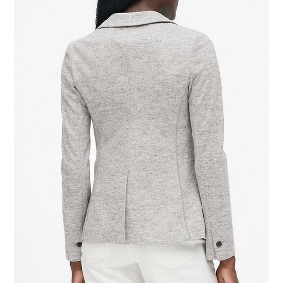 Banana Republic Wool blend blazer - Picture 2 of 10